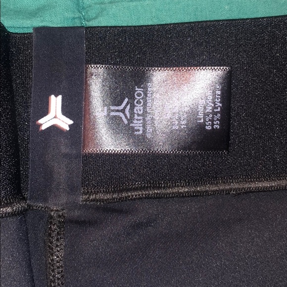 Ultracor Metallic Side Stripe Legging Size L NWOT - Picture 2 of 4